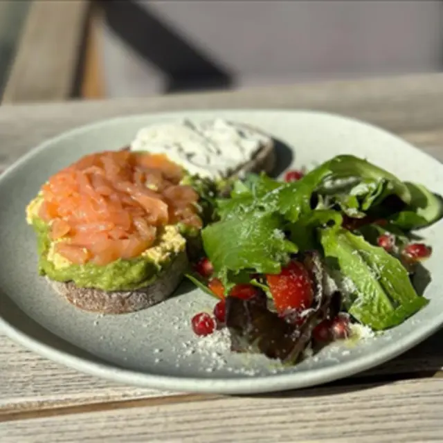 Salmon Guacamole Toast