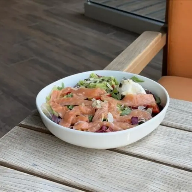 Salmon Guacamole Salad