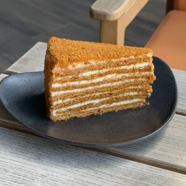 Medovik Honey Cake