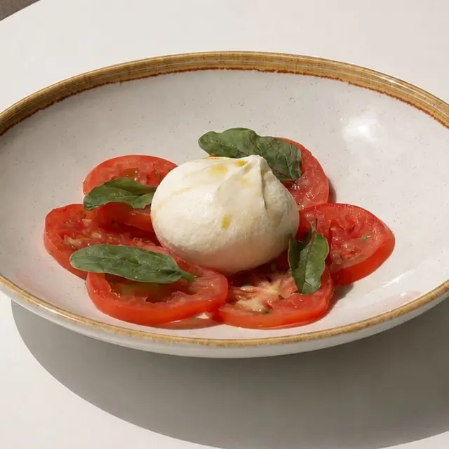 Burrata & Tomatoes